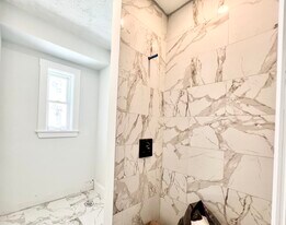 Building Photo - 79 Sydney St