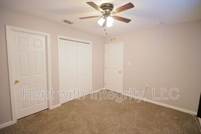 Building Photo - 2740 W Tharpe St