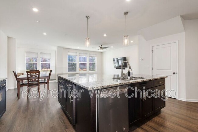 Building Photo - 143 Blanchard Ct