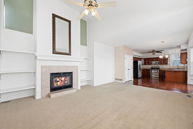 Building Photo - Long Realty & Property Management - Big home. Big yard. Big vibes. 6 beds 4 baths 3,556 sq ft Aur...