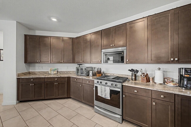 Building Photo - 2548 W Grenadine Rd