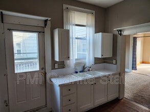 Building Photo - 97 W Pearl St