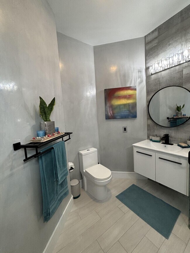 Building Photo - 10491 SW Academic Way