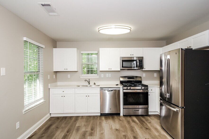 Building Photo - 2538 Rock Creek Ct