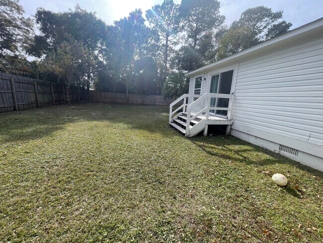 Building Photo - 137 Cherokee Trail