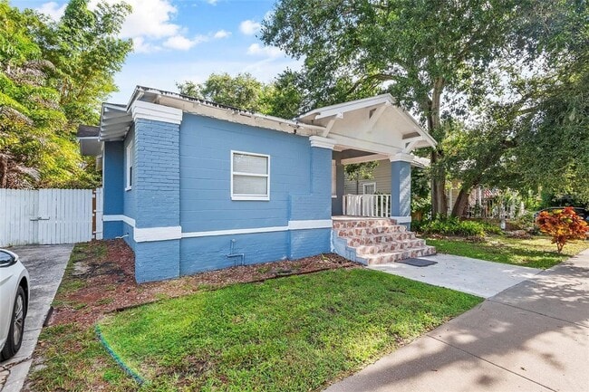 Building Photo - ARMATURE WORKS HOME FOR RENT!!