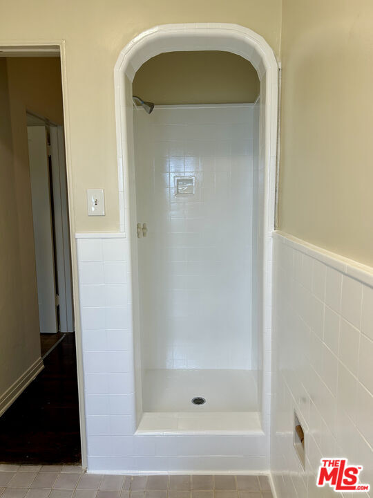 Building Photo - 803 Croft Ave