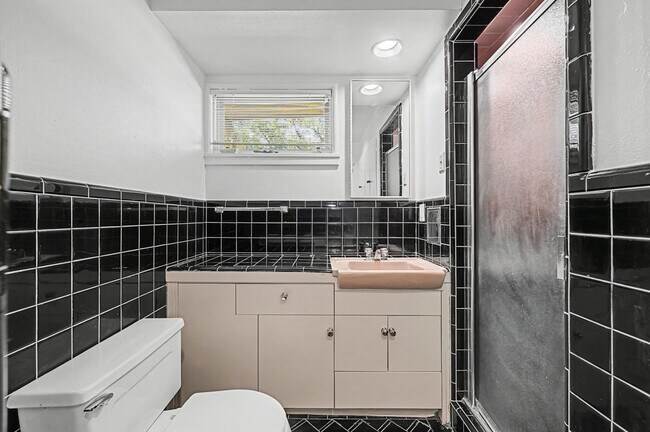 Building Photo - 9107 Timberside Dr