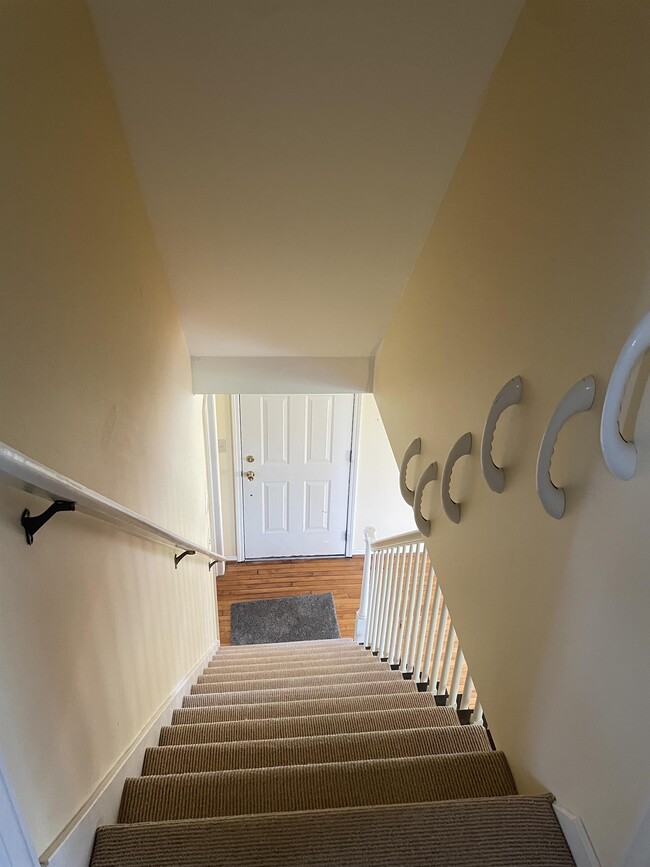 Building Photo - 7020 Brown Rd