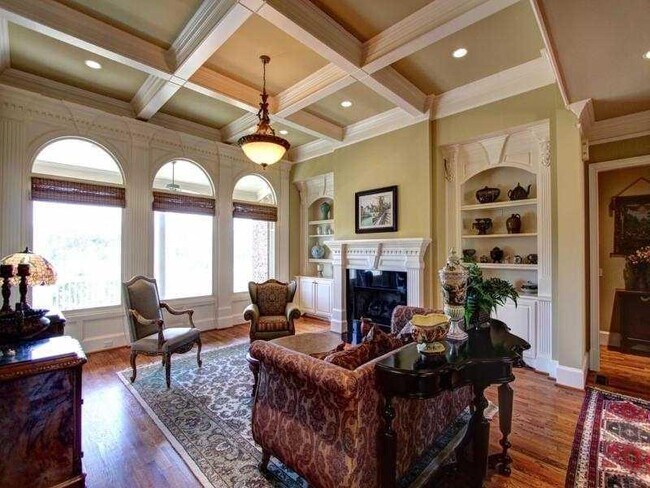 Building Photo - 502 Rivercliff Trce
