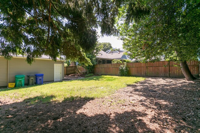 Building Photo - Charming 2 Bedroom Home in North Portland ...