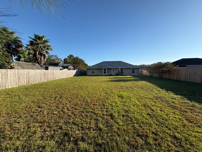 Building Photo - 4 Bed 2 Bath New Fenced in Yard In Kingsla...