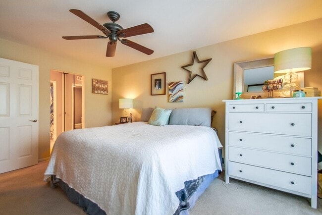 Building Photo - 3064 Avenida Christina