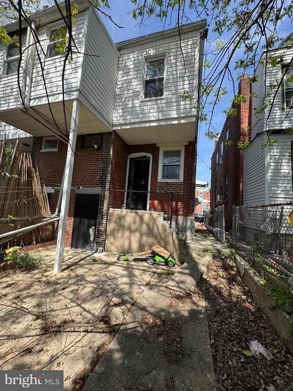 Building Photo - 69 S 7th St