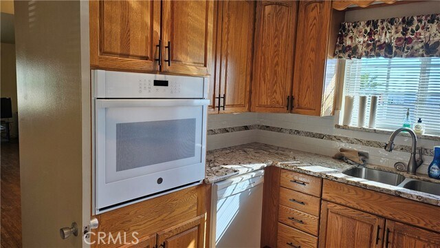 Building Photo - 824 N 16th St