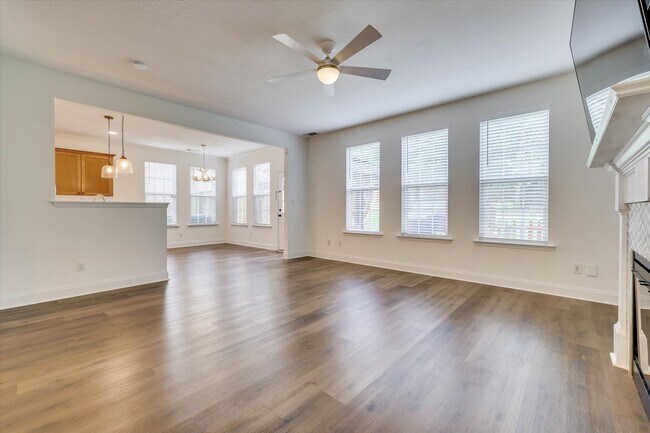 Building Photo - 5028 Canterbury Farms Pkwy
