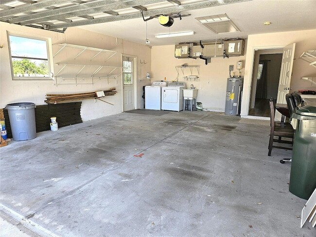 Building Photo - 1088 Panda Rd