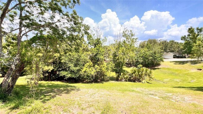 Building Photo - 949 Dekleva Dr