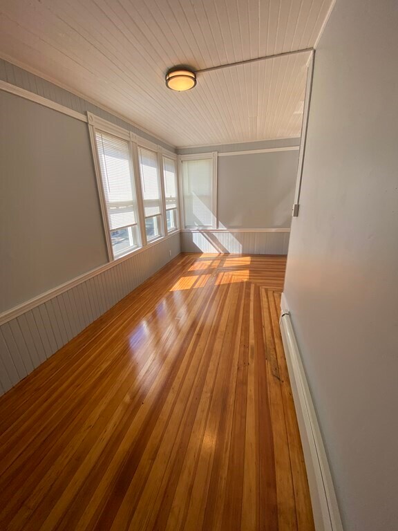 Building Photo - 46 Angell St