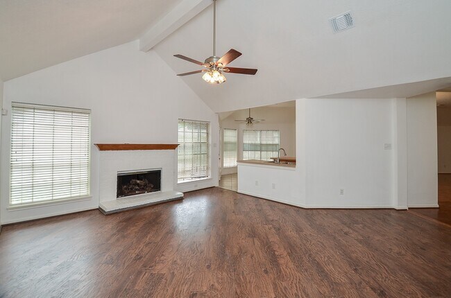 Building Photo - 1631 Berkoff Dr