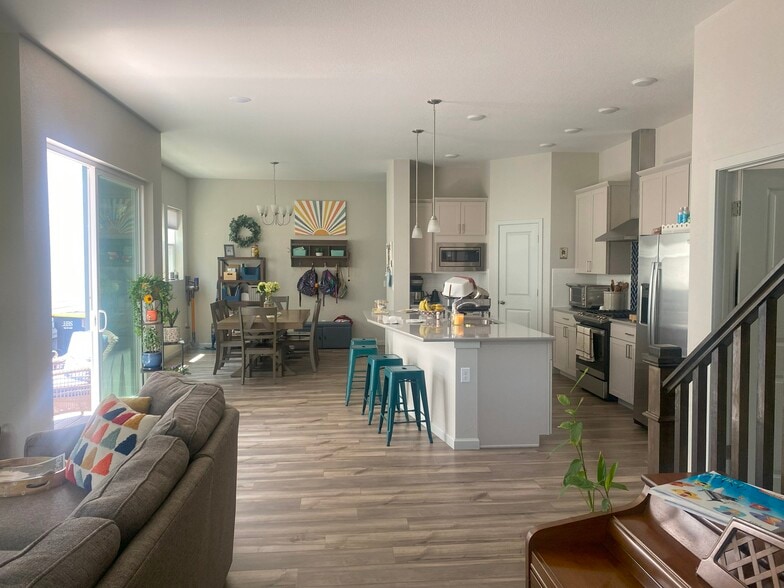 1st Floor Open Layout - 168 Mayflower Park Pl