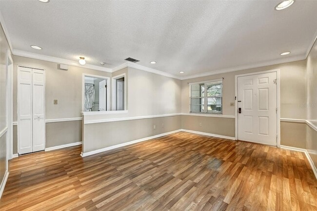 Building Photo - 2833 Orange Tree Cir N