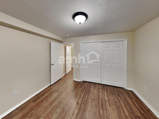 Building Photo - 1877 E Cedar Dr