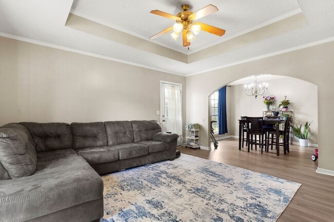 Building Photo - Charming Brick Single Family Home in Hinesville For Lease!