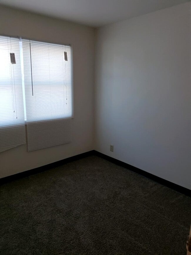 Building Photo - 517 E Saint Patrick St