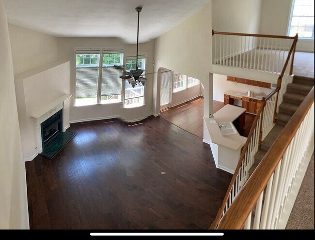 Building Photo - 209 George Wythe Ln