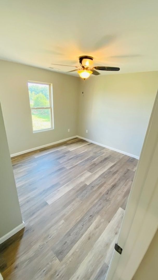 Building Photo - 227 Co Rd 464