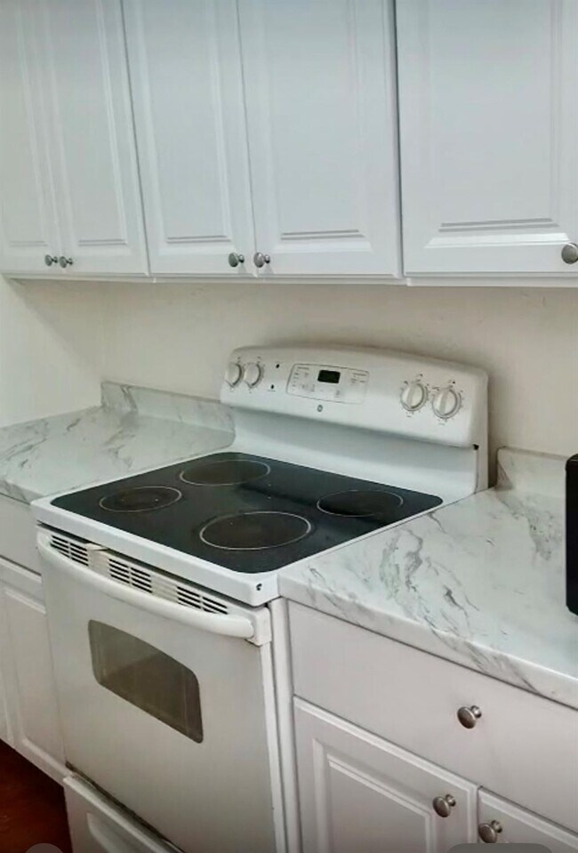 Building Photo - 2309 S Federal Hwy