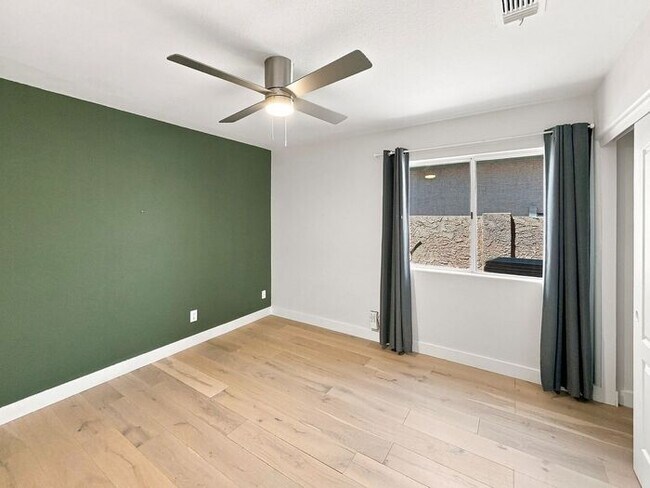 Building Photo - 4 Bedroom Home in the Heart of Ahwatukee for Rent