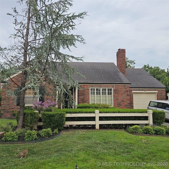 Building Photo - 2442 E 19th St