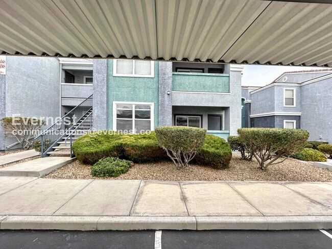 Building Photo - 6955 N Durango Dr