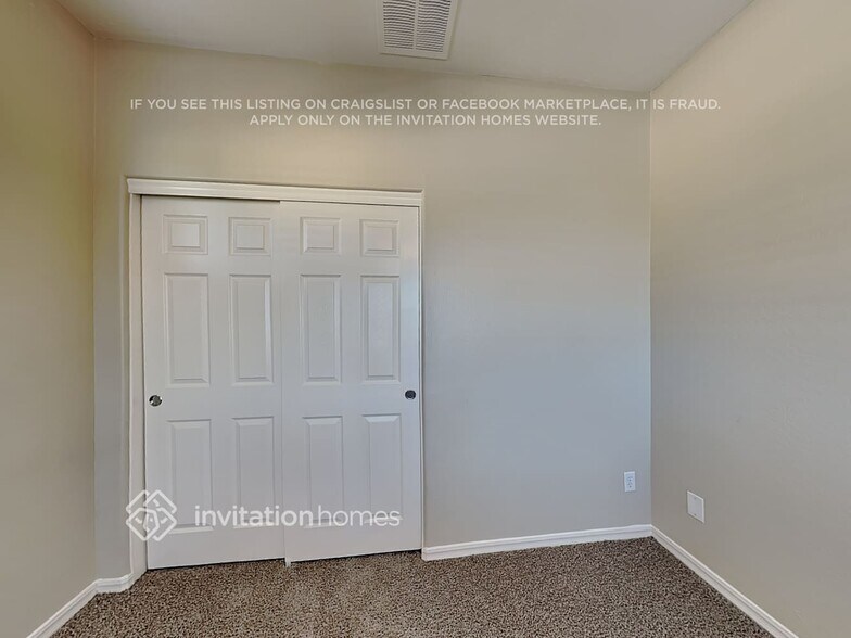 Building Photo - 19147 E Pelican Dr