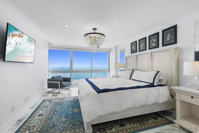 Building Photo - 1830 Avenida Del Mundo