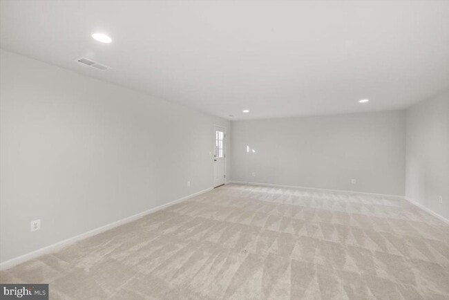 Building Photo - 104 Heyford Dr