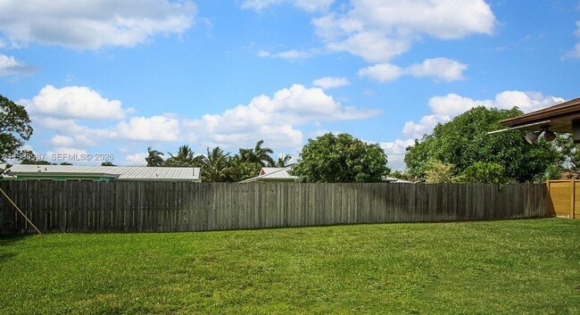 Building Photo - 525 SE Brookside Terrace