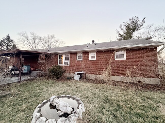 Building Photo - 3742 Dorothy Ln