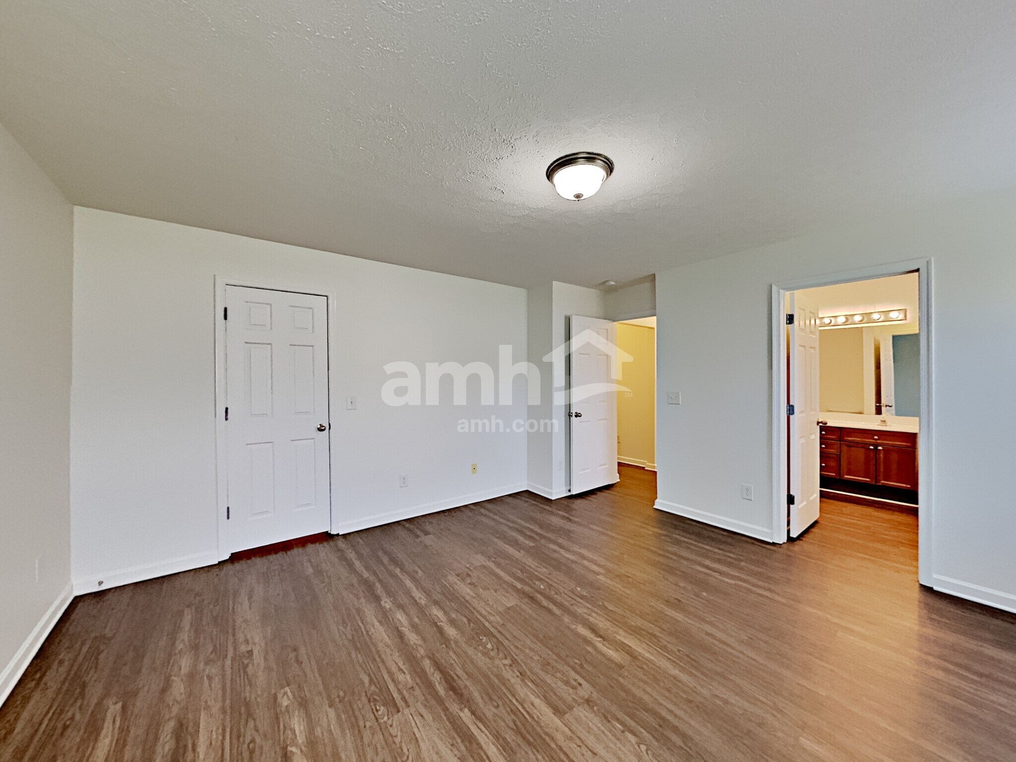 Building Photo - 2336 Hockett Dr