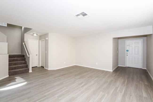 Building Photo - 6349 Rose Tree Ln