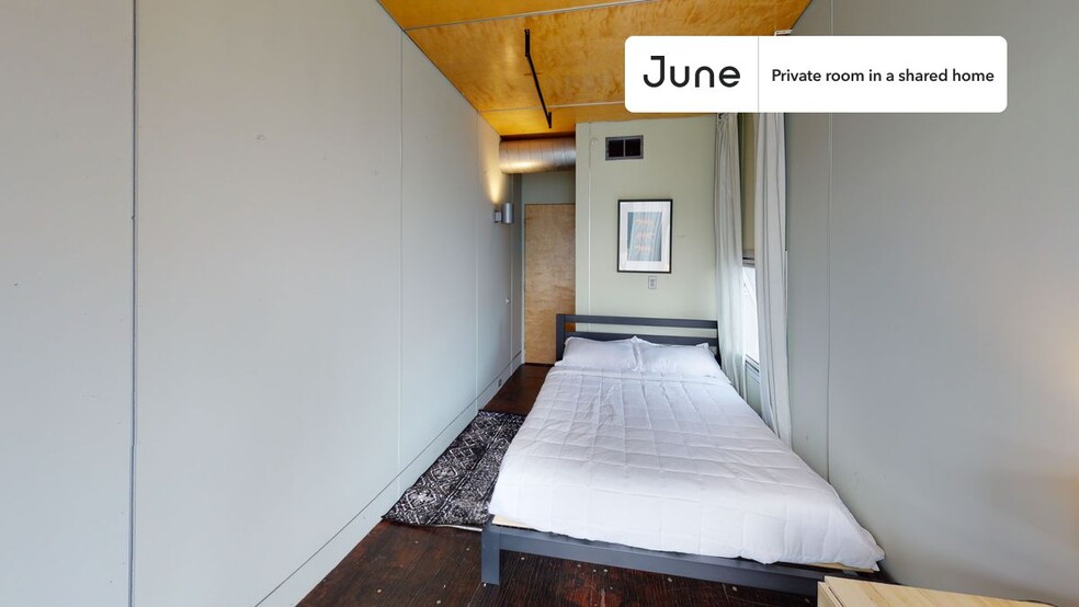 Primary Photo - Room in Shared 6 bed/6 bath home
