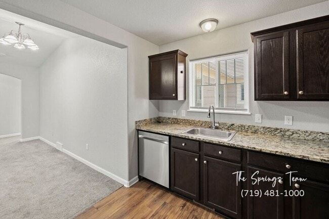 Building Photo - 6591 Watusi Rd