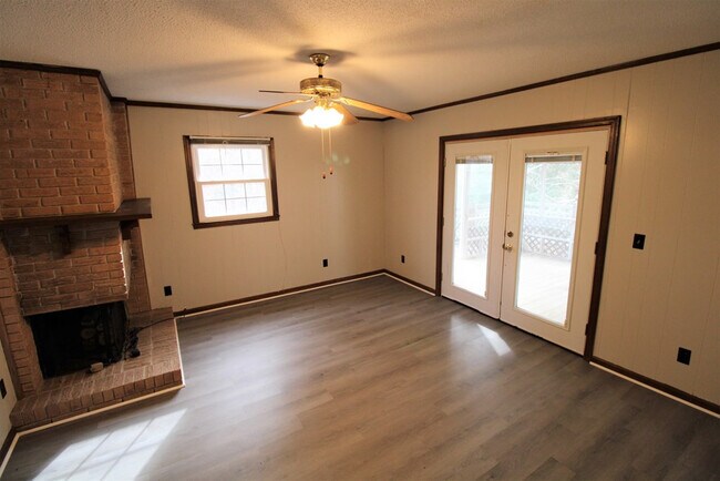 Building Photo - 2378 Valleybrook Rd