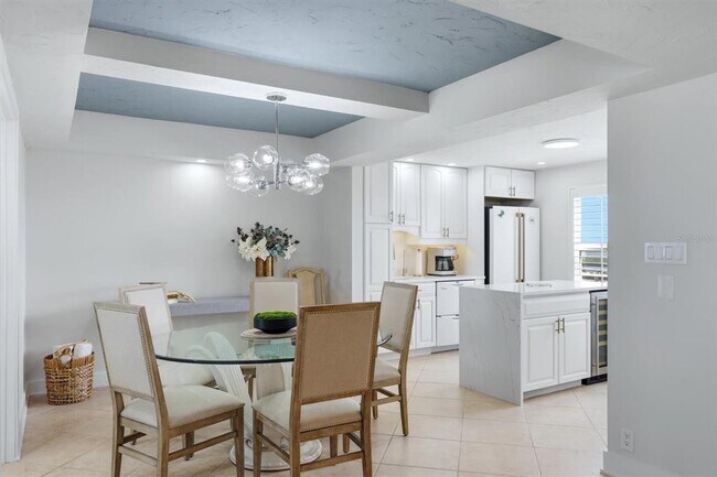 Building Photo - 4401 Gulf of Mexico Dr
