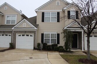 Building Photo - Beautiful 2 bed/2.5 bath condo in Witchduc...