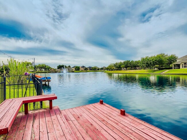 Building Photo - 3010 Pelican Cove