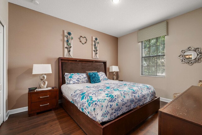 Building Photo - 1479 Moon Valley Dr