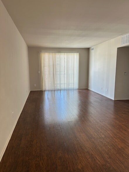 Dining/Living Room - 10717 Lawler St
